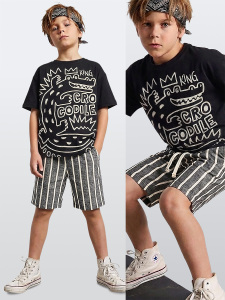 Erkek Çocuk Takım Croco Siyah T-Shirt Ve Çizgili Keten Görünümlü Yazlık Şort - Denokids