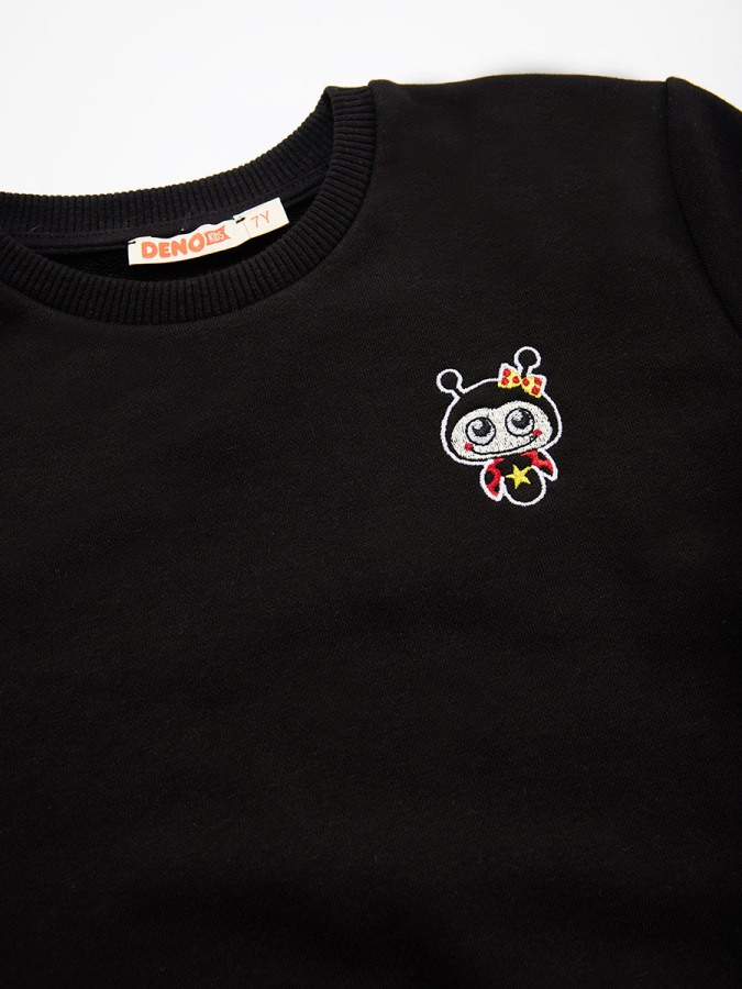 Ladybug Girl Black Sweatshirt - 4