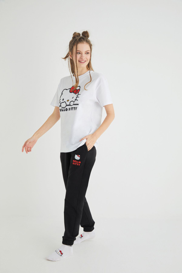 Lisanslı Baskılı Basic Beyaz T-shirt Relaxed - 4
