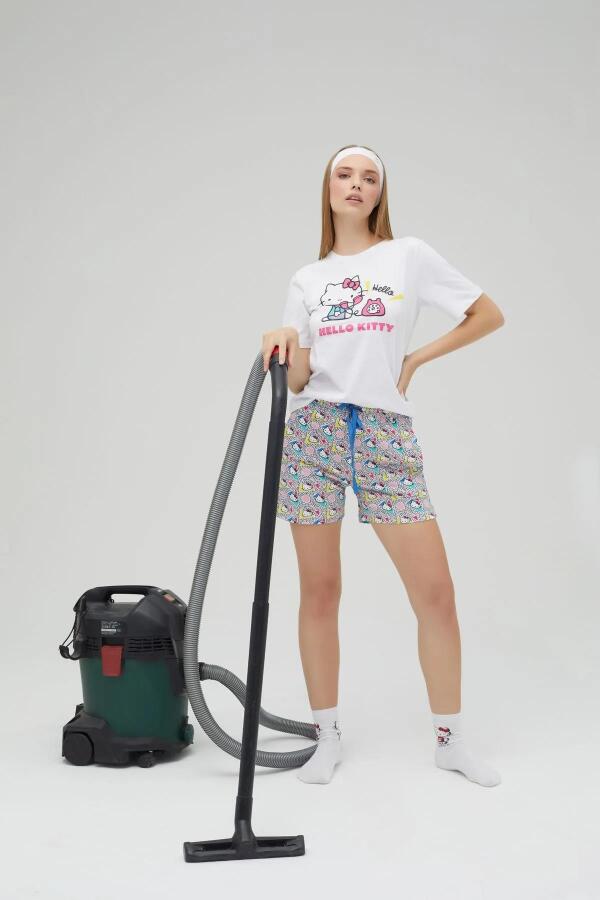 Lisanslı Baskılı Kısa Şortlu Pijama Takımı - 1