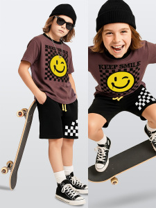 Erkek Çocuk Takım Gülen Yüz Baskılı %100 Pamuk T-Shirt Siyah Şort Yazlık Takım - Denokids