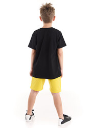 Yarışan Arabalar Erkek Çocuk Siyah T-shirt Sarı Şort Takım - Thumbnail